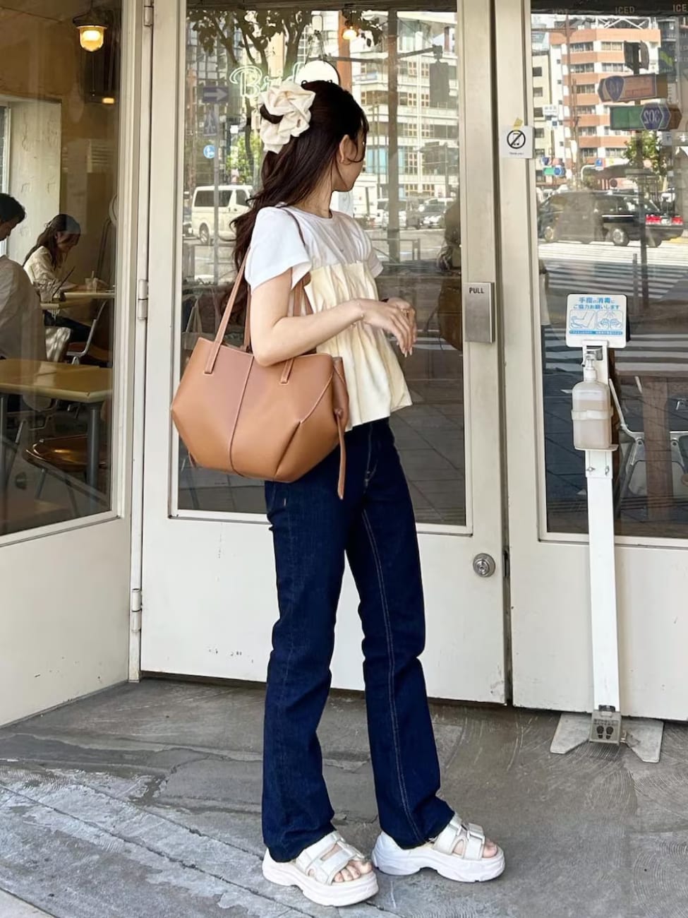 ガーリー派は白Tシャツが鉄板