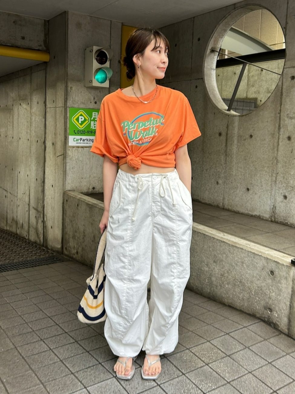 ［4］定番のTシャツコーデはアレンジで楽しむ