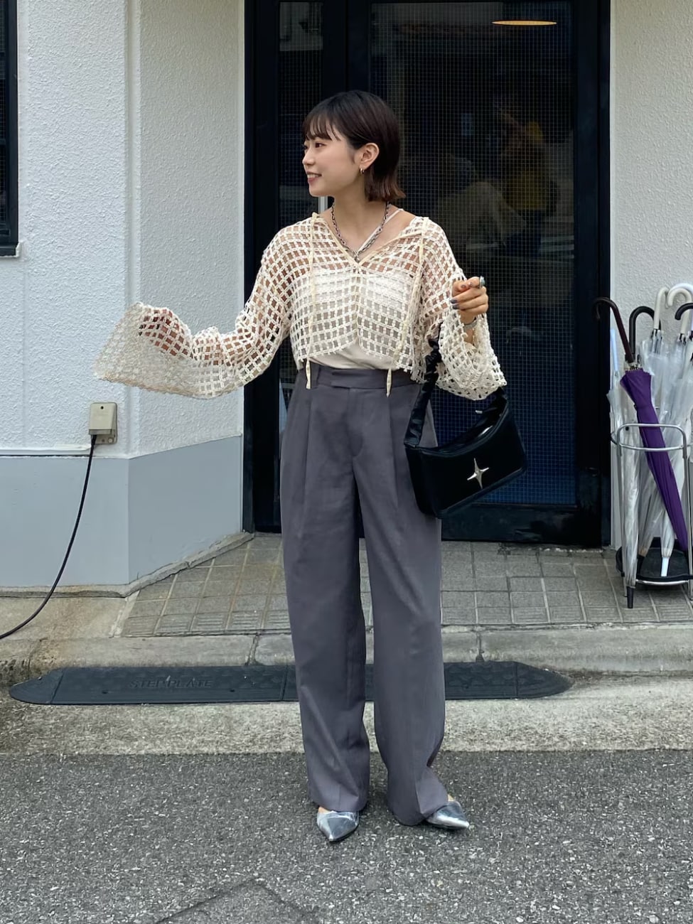 ▼ボレロ×グレースラックスコーデ
