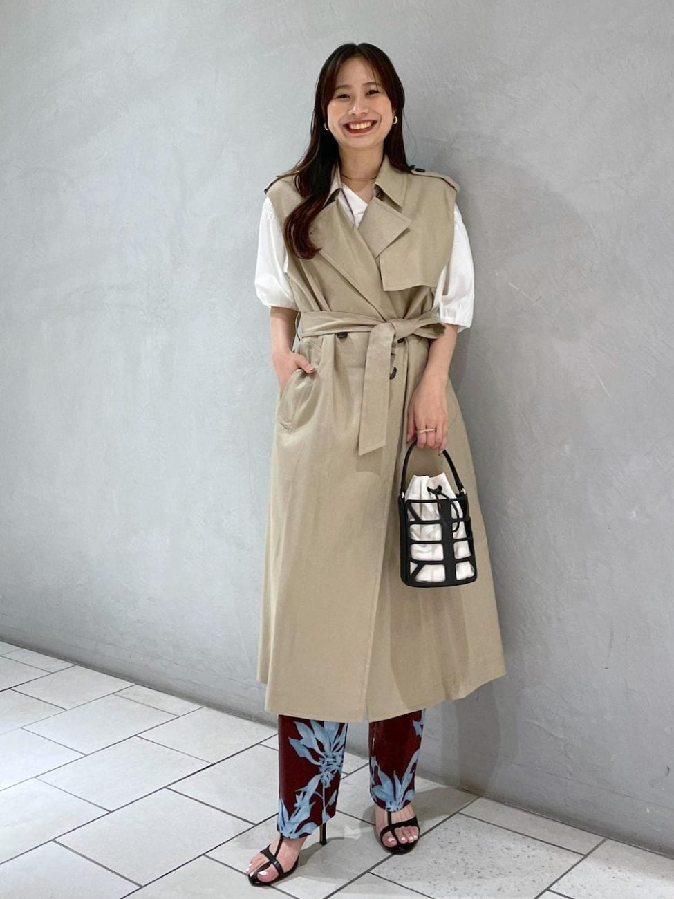 ▼ロングジレでコーデにメリハリを効かせる