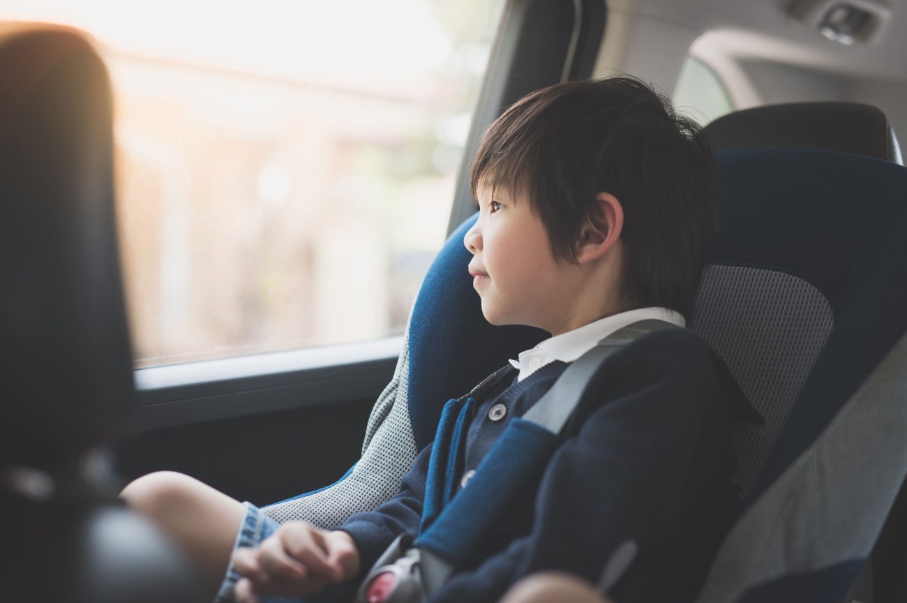 チャイルドシートはいつまで必要?法律で定められている規定とは