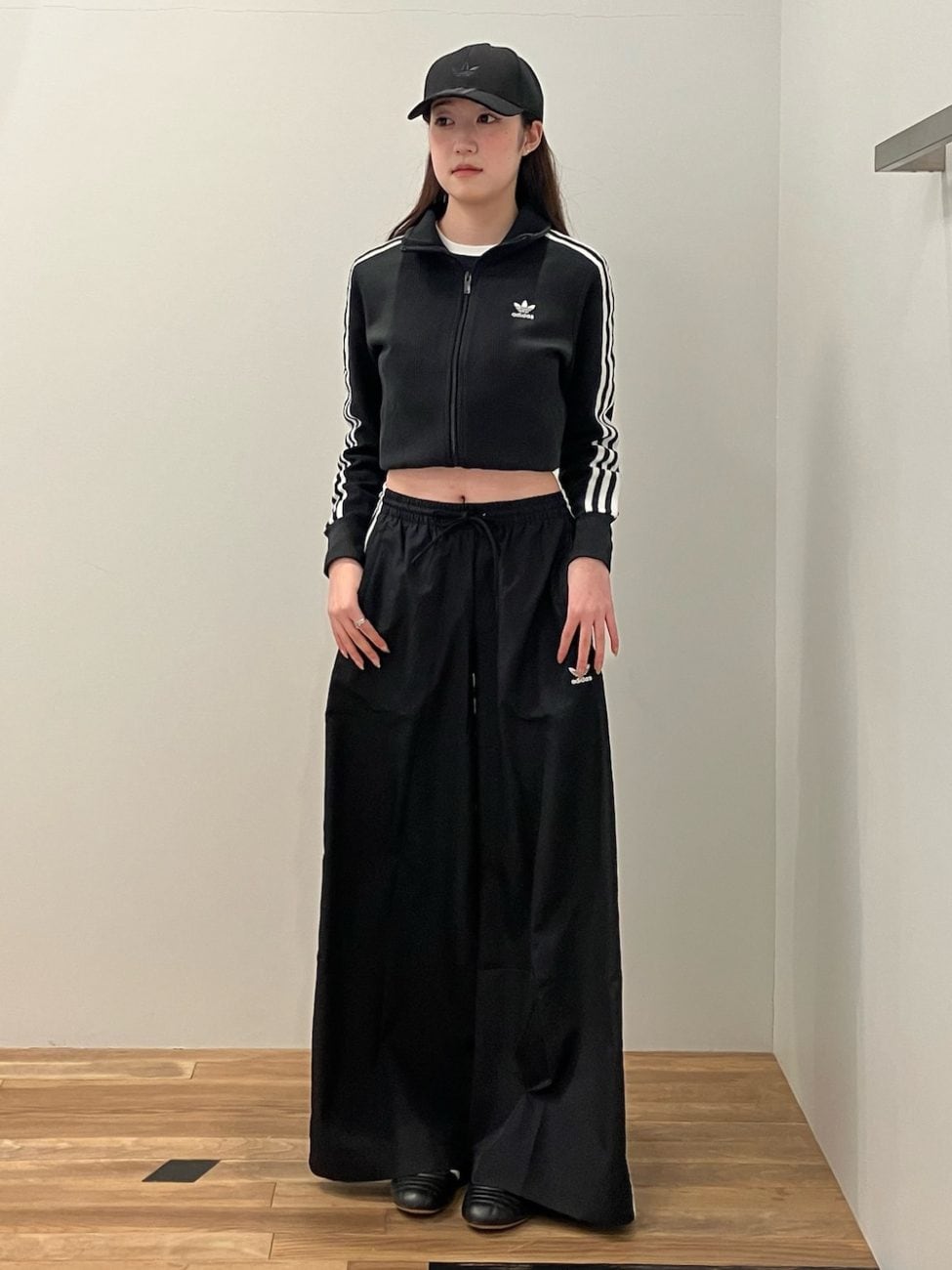 〈adidas アディダス〉ジャージコーデ