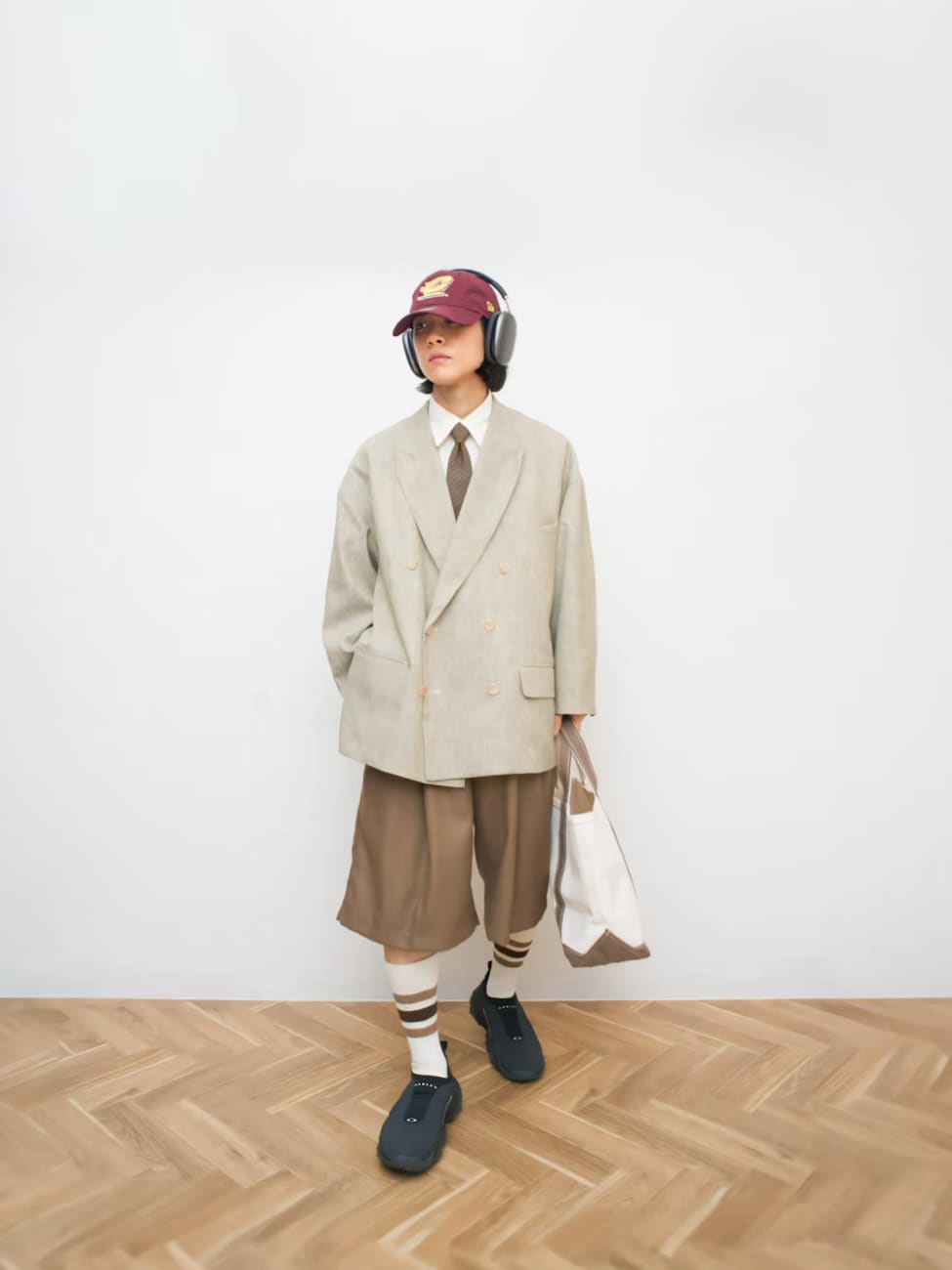 ▼オーバーサイズのシルエットでメリハリを出して