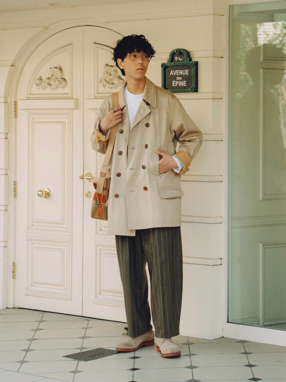 ▼ジャケット×ストライプのスラックスでブリティッシュに