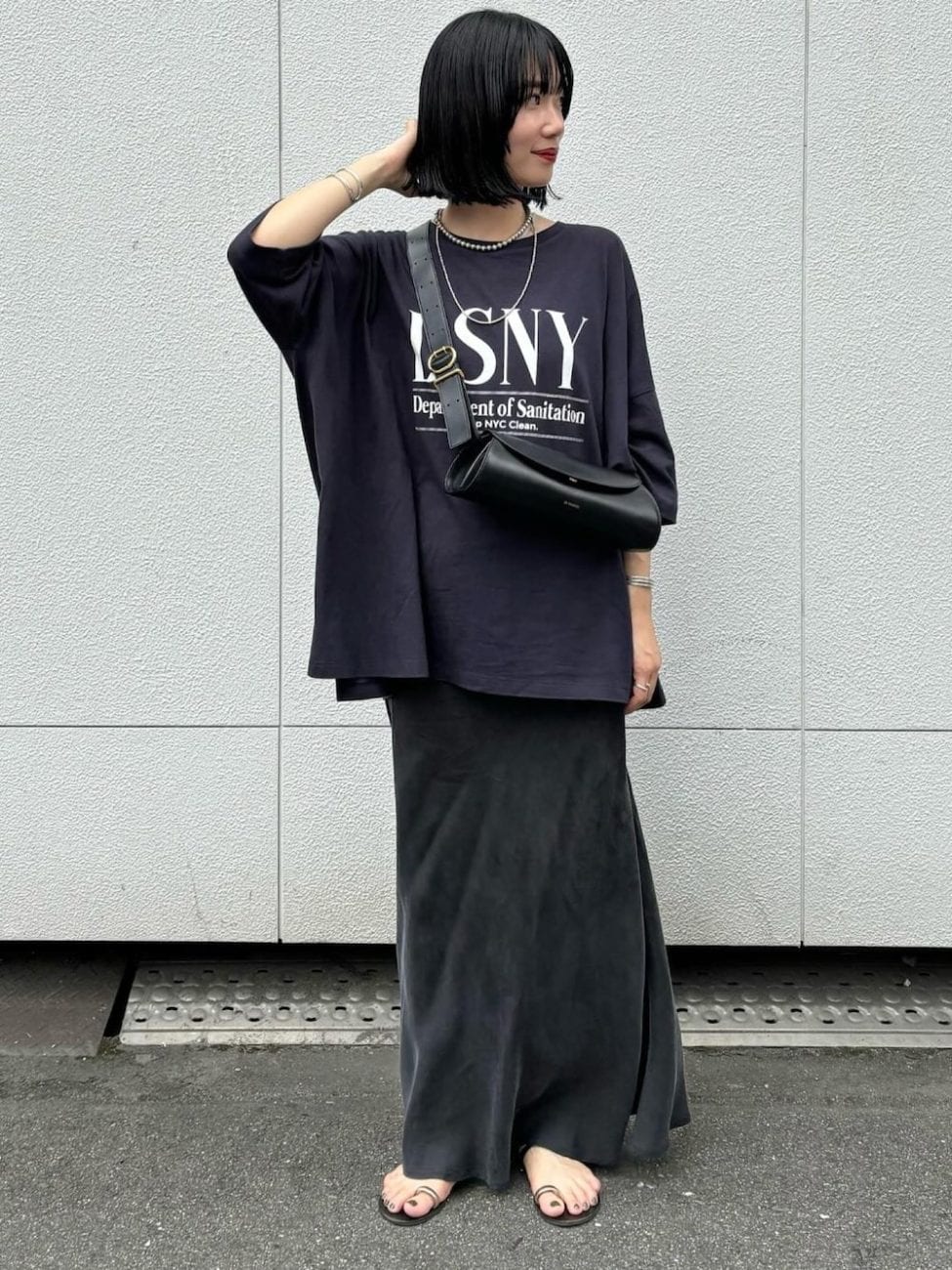 黒［マーメイド］スカートの夏コーデ