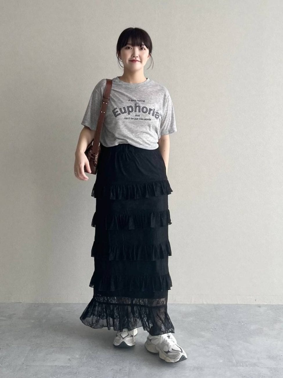 黒［ティアード］スカートの夏コーデ