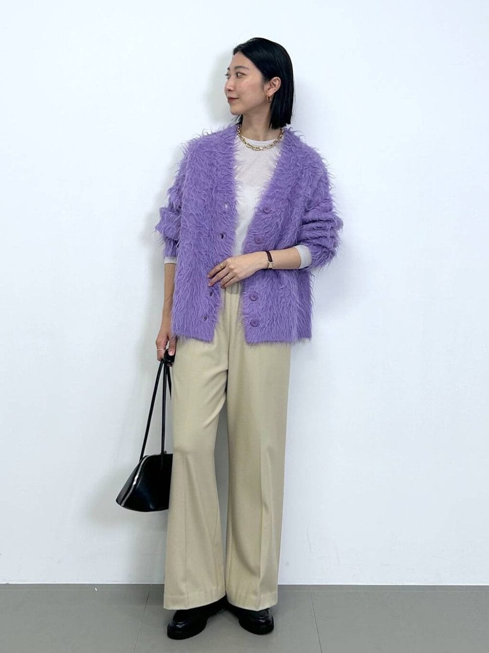 ▼フラッフィーカーディガンでワイドパンツに負けないボリュームをオン!