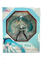 画像：フィギュア/--