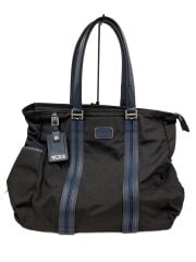 画像：トートバッグ/--/BLK/68414DNYE