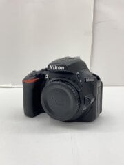 画像：デジタル一眼カメラ D5600 ダブルズームキット