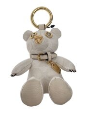 画像：キーホルダー/--/WHT/レディース/コレクティブル ベア バッグチャーム・シグネチャーキャンバス