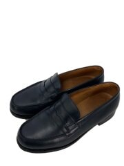 画像：SIGNATURE LOAFER/踵部分穴有/ローファー/5/NVY//