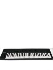 画像：シンセサイザー