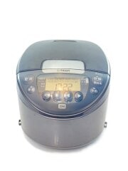 画像：炊飯器 JPW-BK10