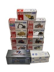 画像：トミカ/工業車両/11台セット/フォークリフト/ショベル/キャリア/ローラ//