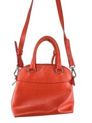 画像：ショルダーバッグ/レザー/ORN/無地