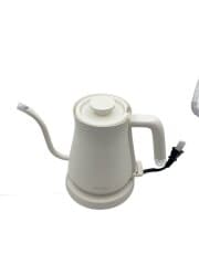 画像：電気ケトル BALMUDA The Pot K07A
