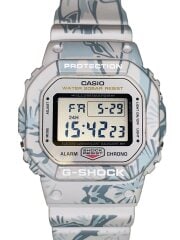 画像：クォーツ腕時計・G-SHOCK/デジタル/ラバー/WHT/マルチカラー/SS