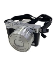 画像：デジタル一眼カメラ Nikon 1 J5 ダブルズームレンズキット [シルバー]