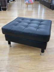 画像：オットマン/BLK/690.318.10