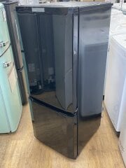 画像：冷蔵庫・冷凍庫 MR-P15C-B [サファイアブラック]