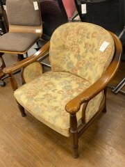 画像：シングルソファ/コロニアルシリーズ/シミ有