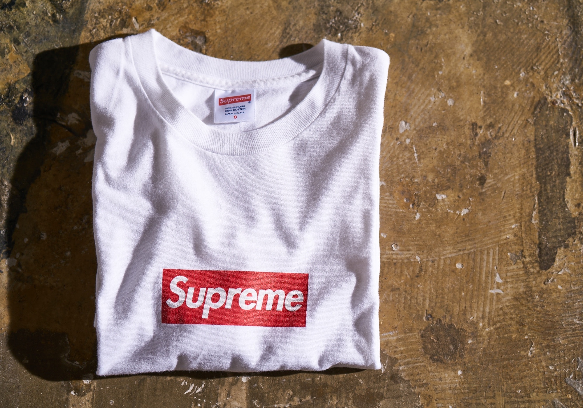 Box Logoだけじゃない ストリート絶対王者supremeの歴代ロゴを考察する Knowbrand Magazine