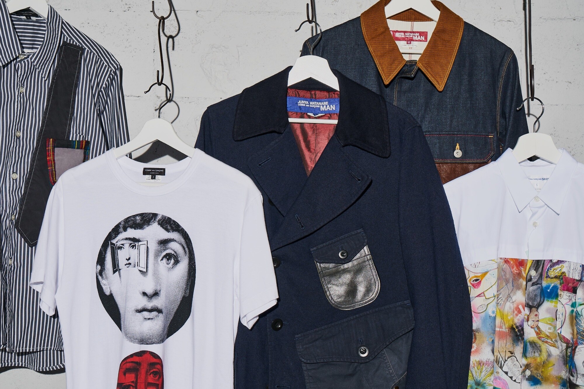 縮絨、再構成、パッチワーク…〈COMME des GARÇONS コム デ ギャルソン〉のディテールから魅力に迫る。 knowbrand  magazine