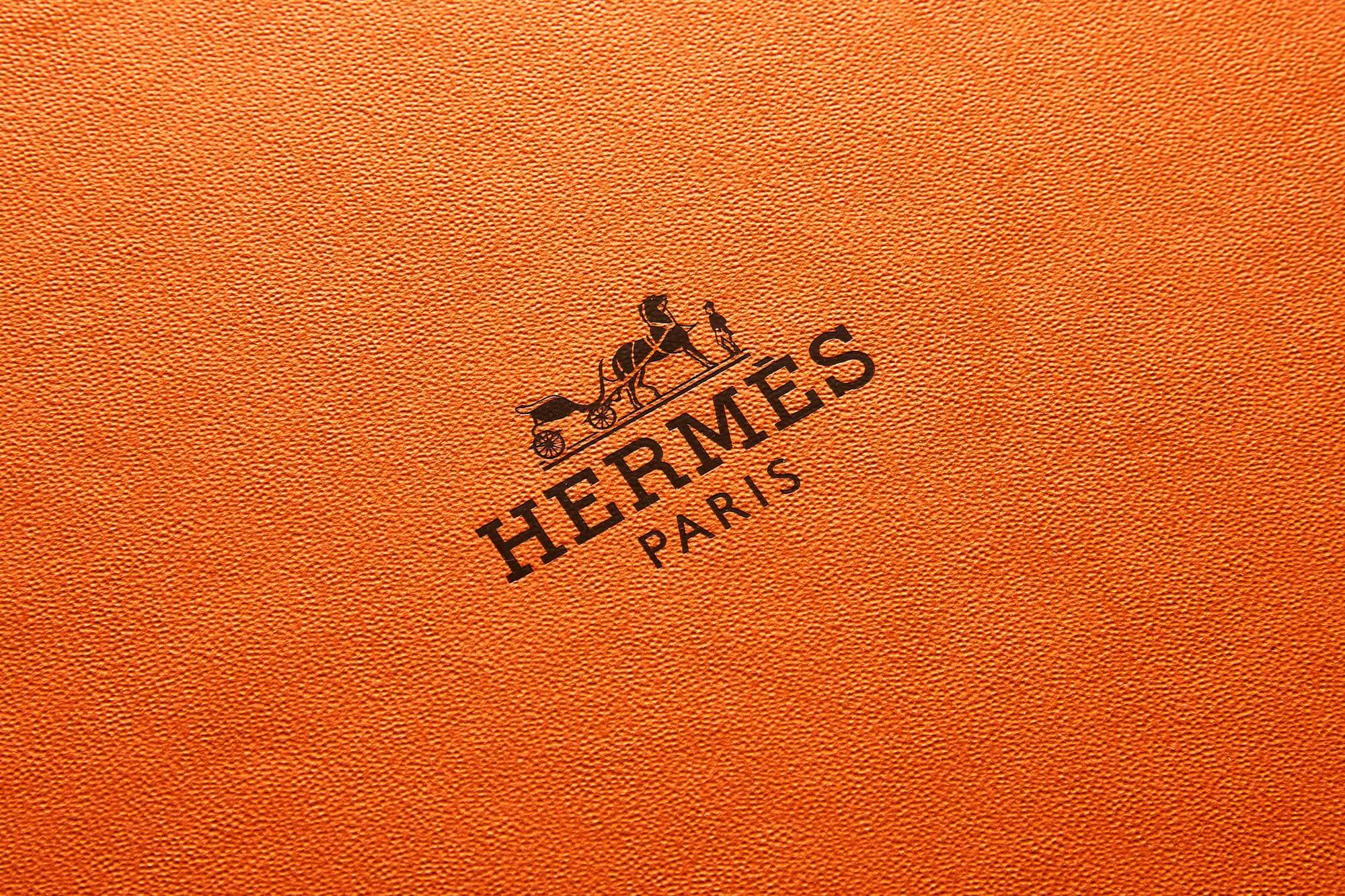 「バーキン」「ケリー」…etc.〈HERMÈS エルメス〉はなぜ革製品にこだわるのか？「デュックとタイガー」に秘めた思い