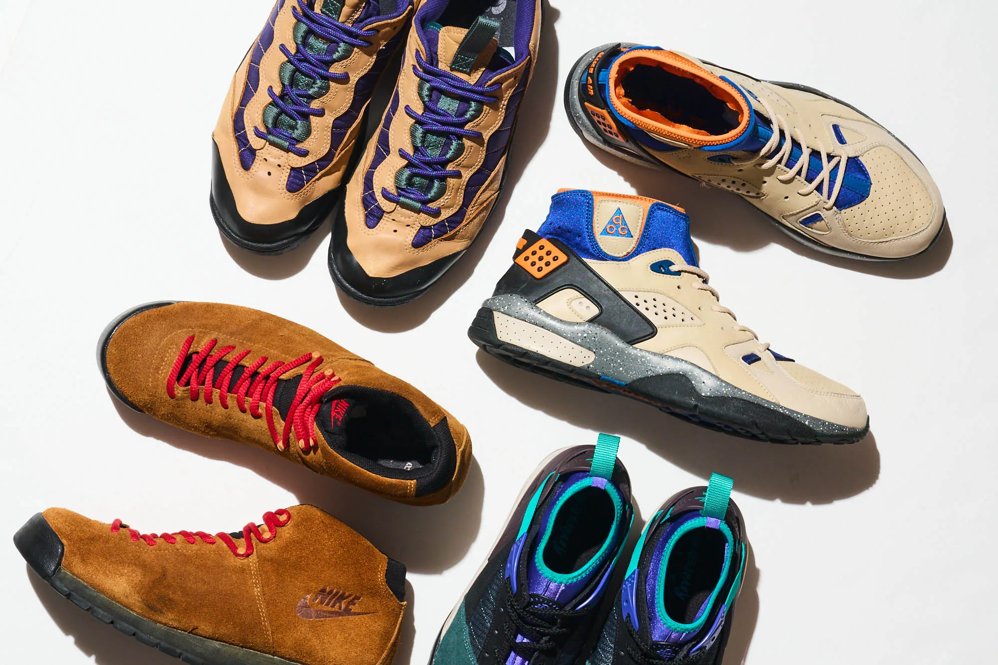 90s 名作ギアのオールドデザインが最⾼！〈NIKE ACG〉【フットウェア  