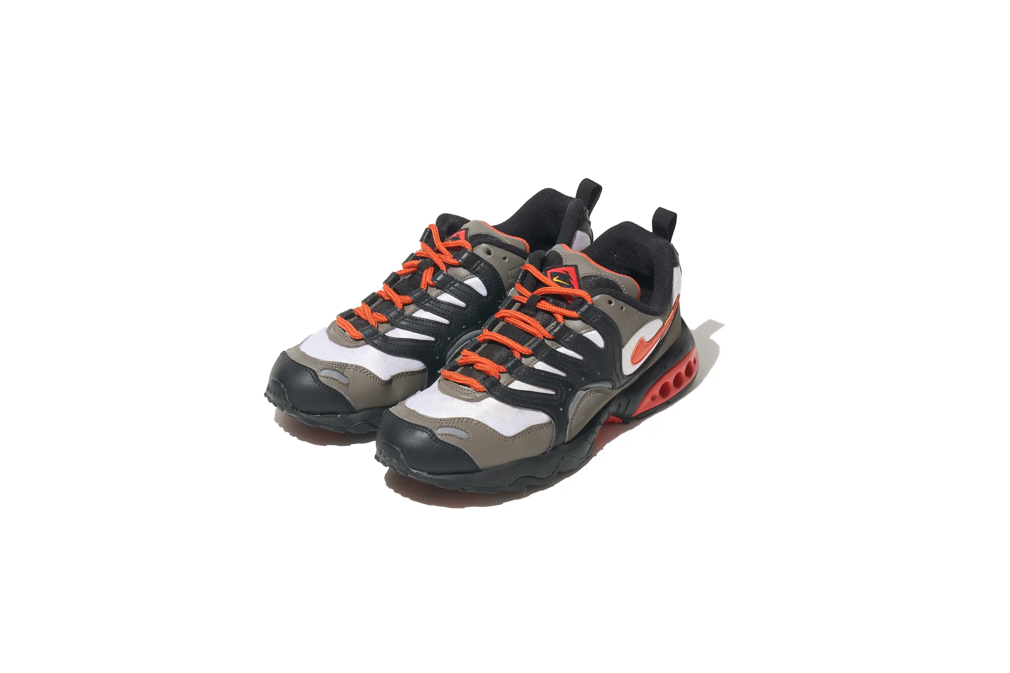 90s 名作ギアのオールドデザインが最⾼！〈NIKE ACG〉【フットウェア