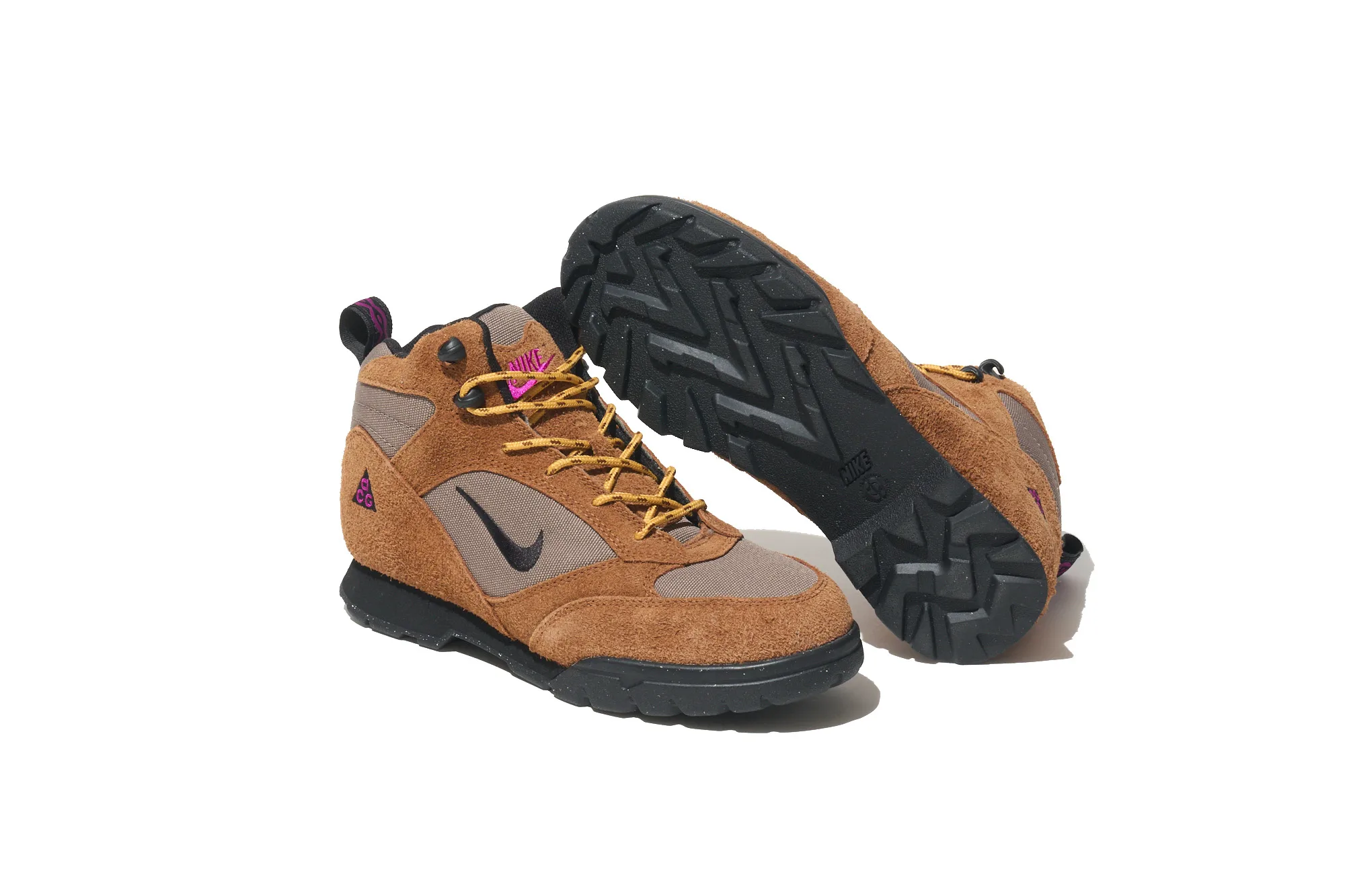90s 名作ギアのオールドデザインが最⾼！〈NIKE ACG〉【フットウェア