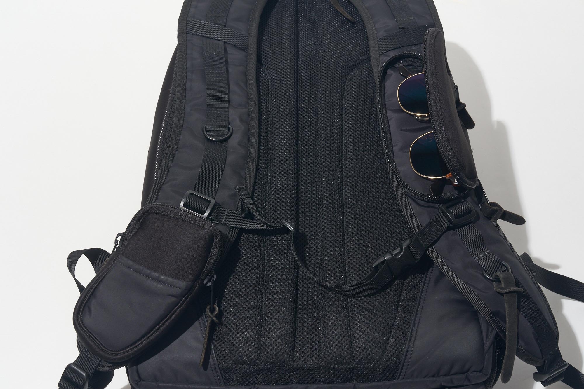 HEAD-PORTER_BLACK-BEAUTY_NEW-PC-DAY-PACK_07