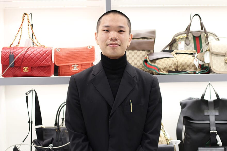 店舗を案内してくれた吉野店長