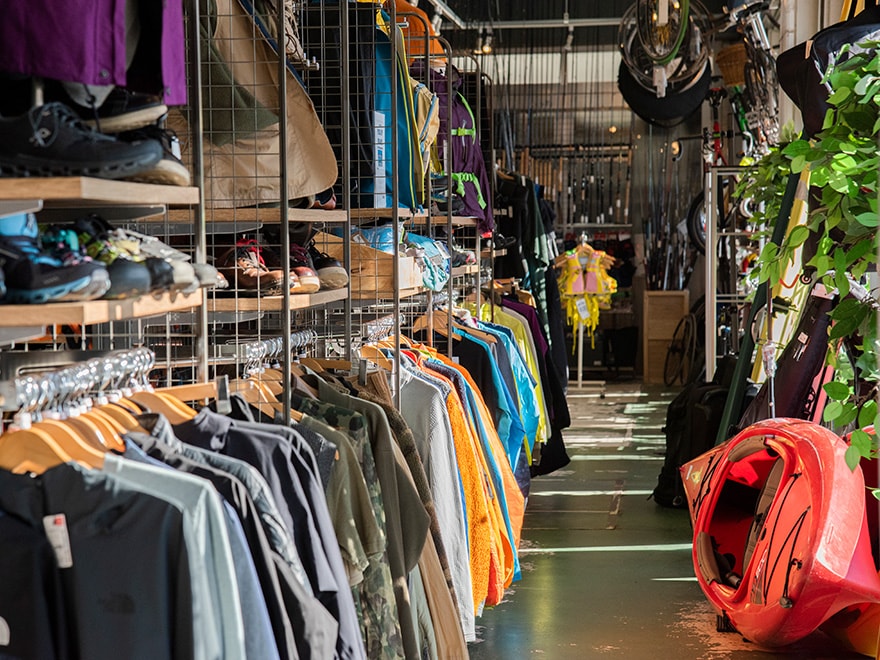 セカンドストリート店内