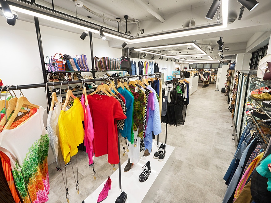 下北沢南口店1階のレディースフロア