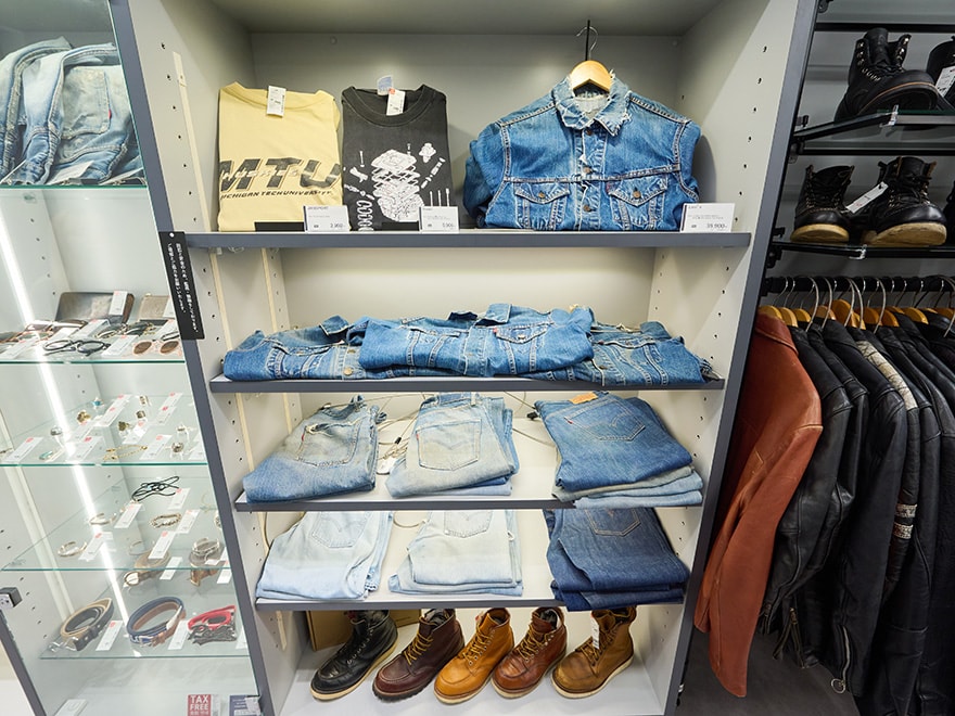 「LEVI'S」などのヴィンテージも豊富